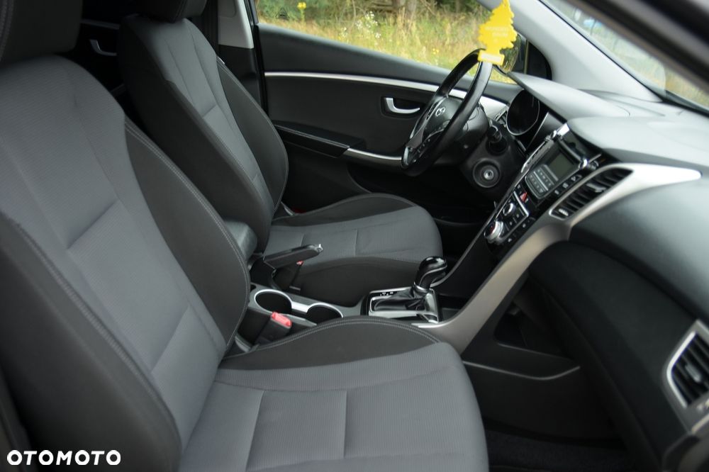 Hyundai i30 blue 1.6 GDI DCT Premium - 22