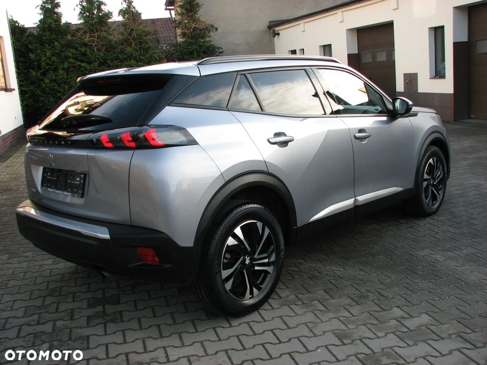 Peugeot 2008 1.5 BlueHDi Allure S&S - 8
