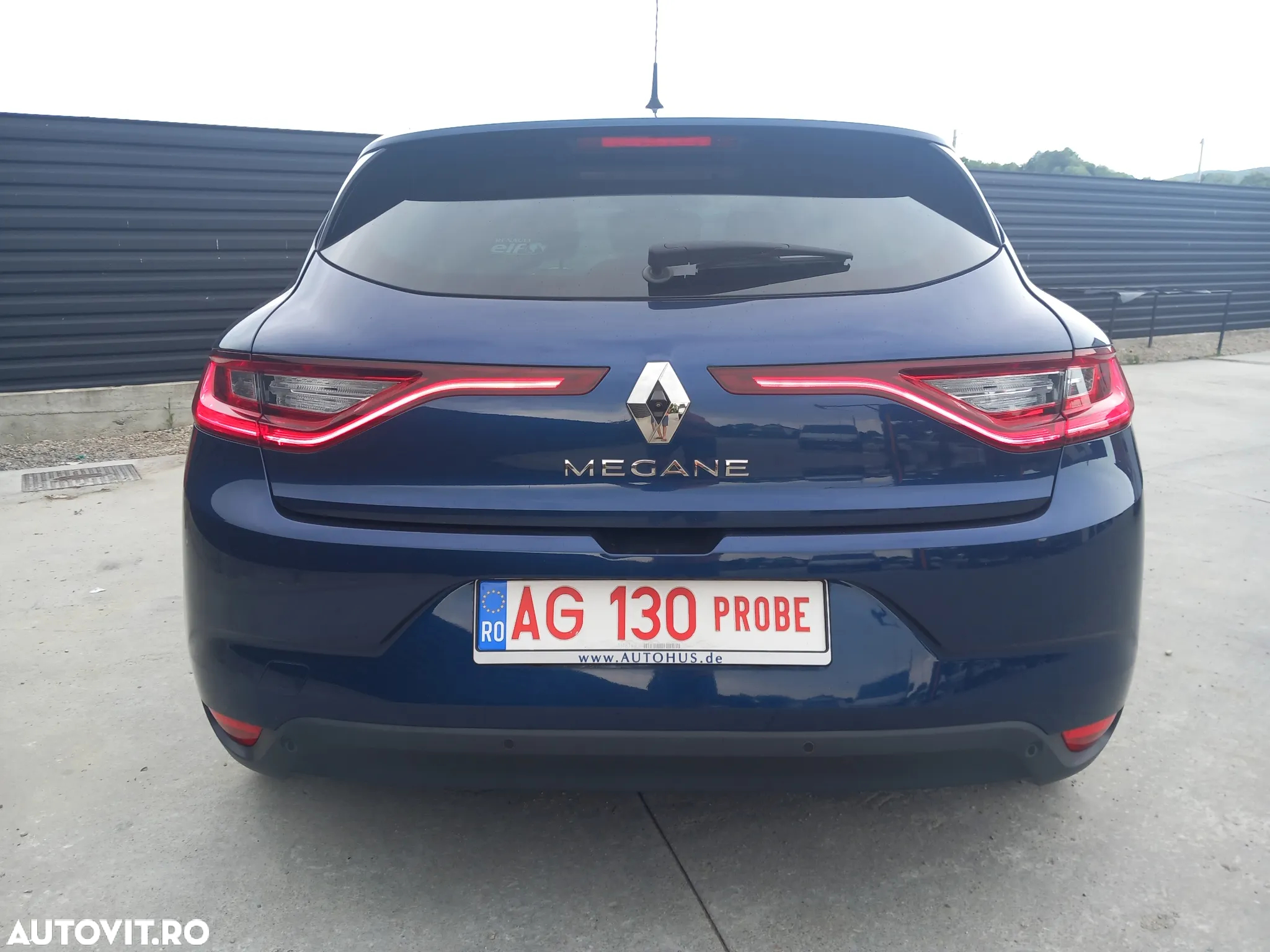 Renault Megane ENERGY TCe 140 EDC LIMITED - 4