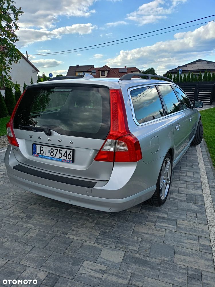 Volvo V70 D3 Momentum - 10