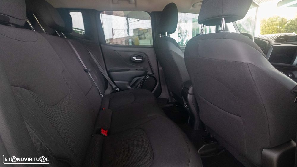 Jeep Renegade 1.3 T Night Eagle DCT - 9