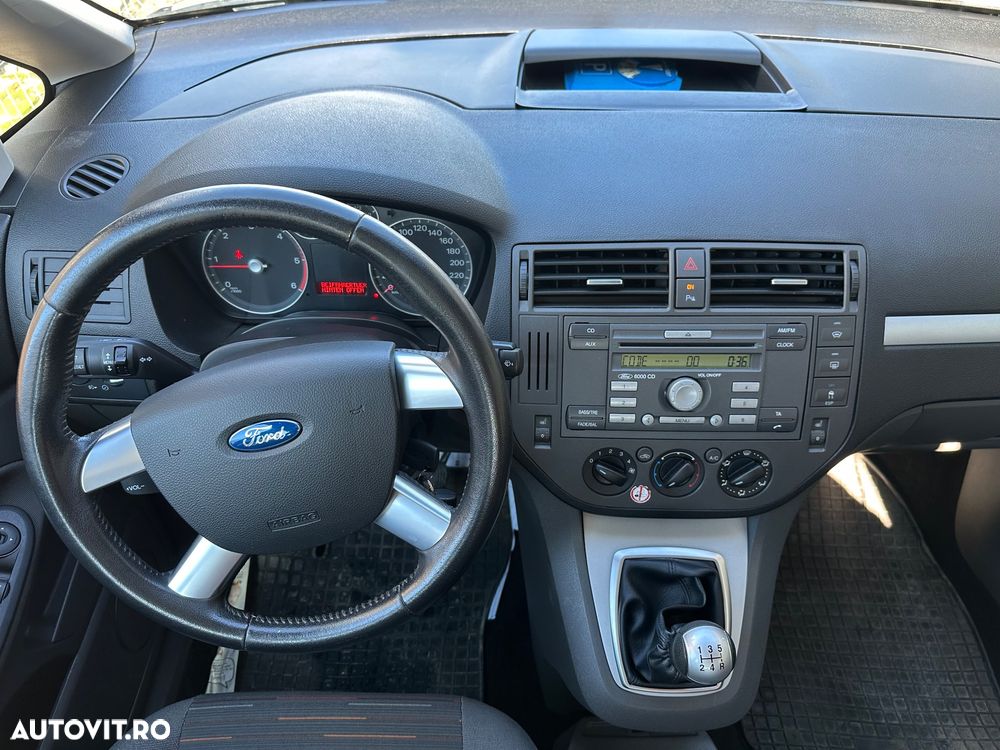 Ford Focus 1.6 TDCi DPF Trend - 8