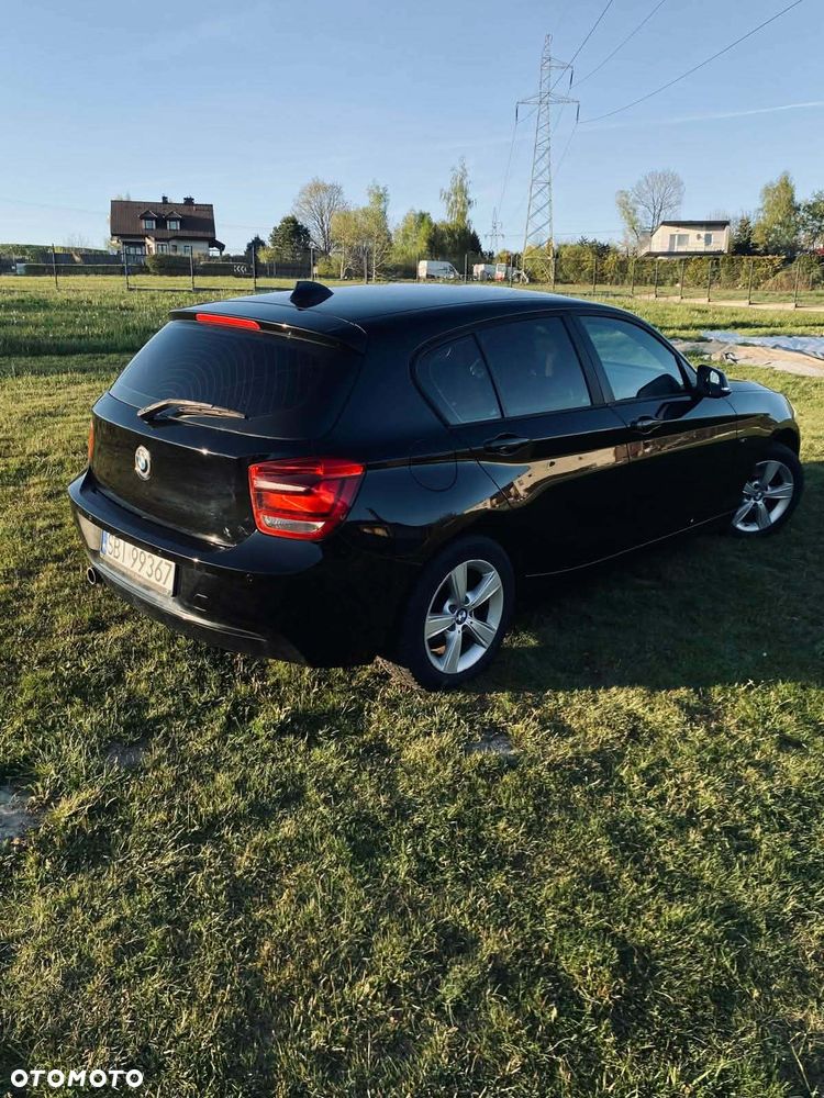 BMW Seria 1 116d Sport Line - 3