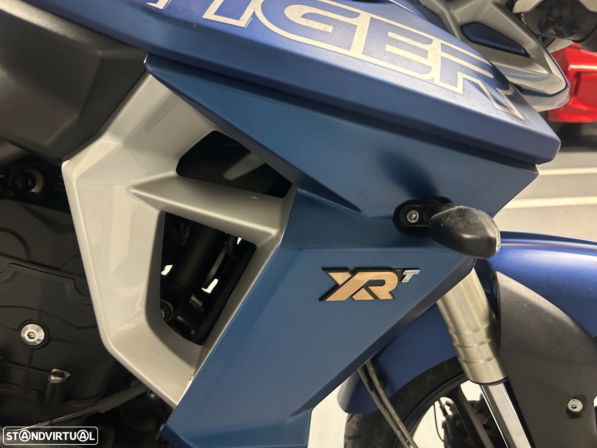Triumph Tiger 800 Xrt - 4