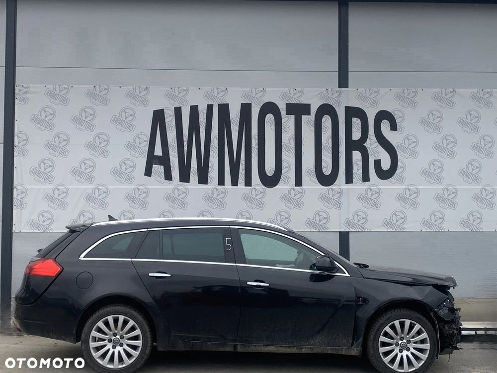 OPEL INSIGNIA 2010  *SAMOCHÓD NA CZĘŚCI* GAR MASKA, LAMPA, DRZWI, LUSTERKO, ZDERZAK, GRILL, BŁOTNIK, KLAPA, BELKA, DESKA, FOTELE, KANAPA, ĆWIARTKA KIEROWNICA, TARCZE, ZACISKI, ZAWIESZENIE, KOMPLETNY PRZÓD, KOMPLETNY TYŁ, LICZNIK, ZEGARY, PRAWE LEWE PRZÓD TYŁ - 3