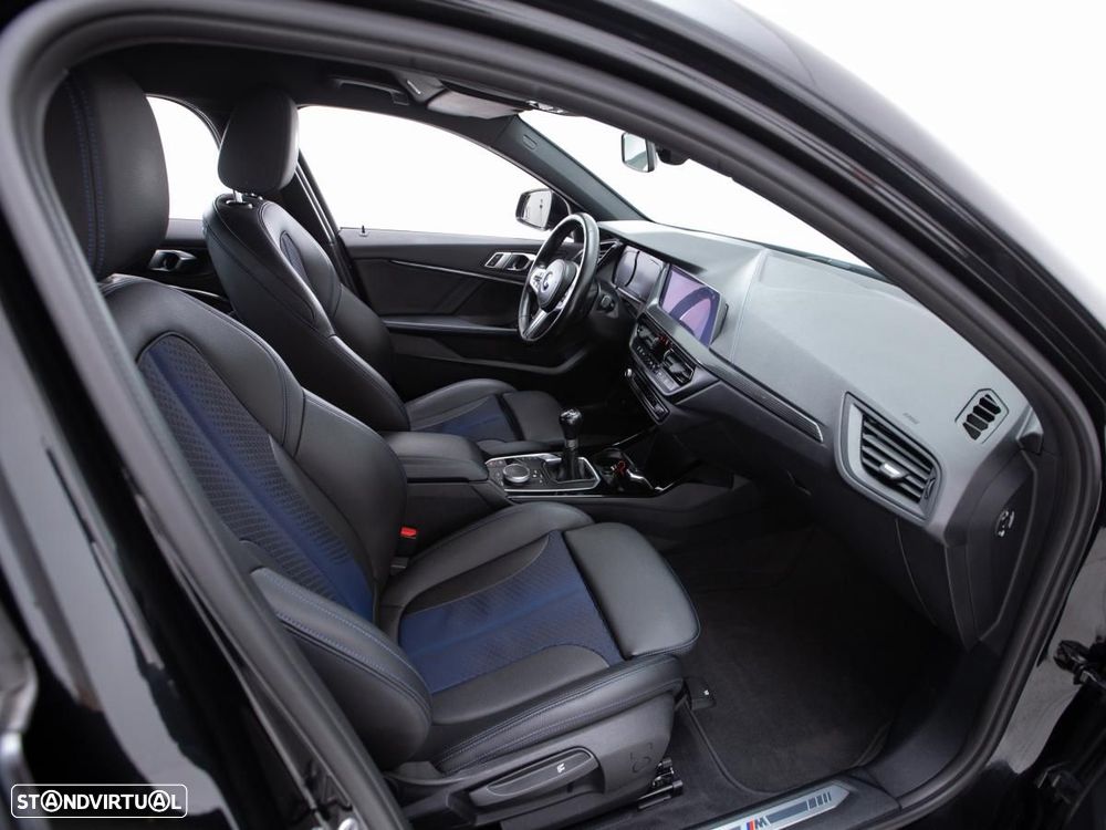 BMW 116 d Corporate Edition M — fotografia 9