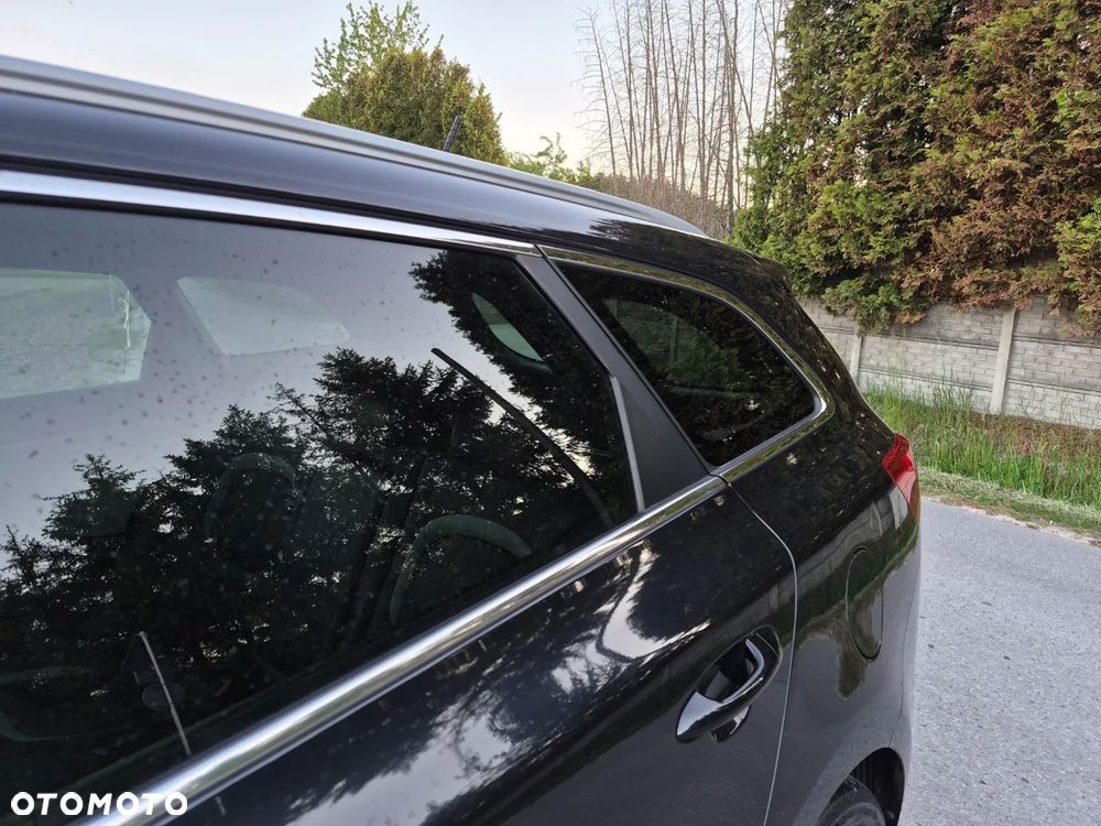 Hyundai i30 1.6 CRDi Premium - 28