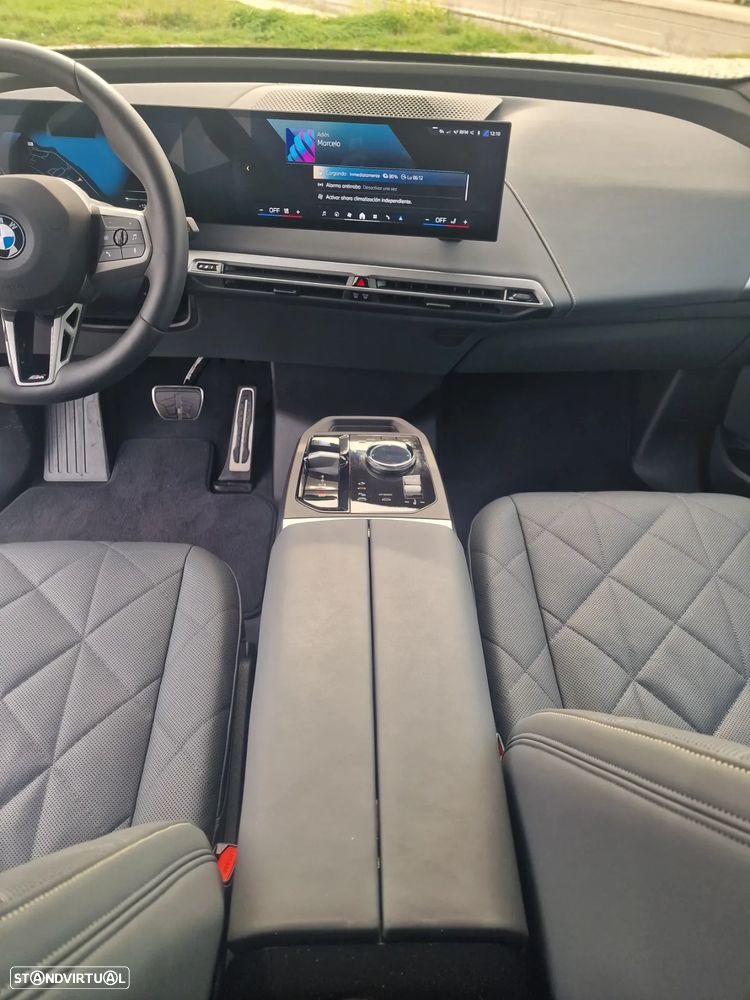 BMW iX xDrive45 - 42