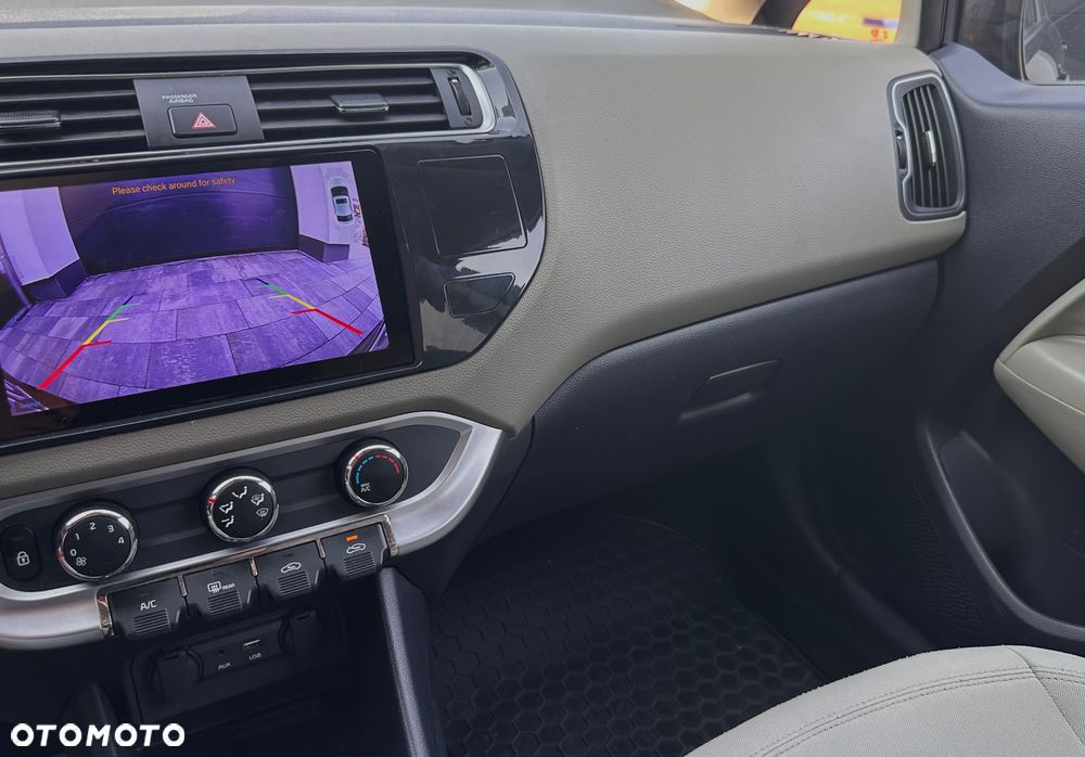 Kia Rio 1.2 M - 9