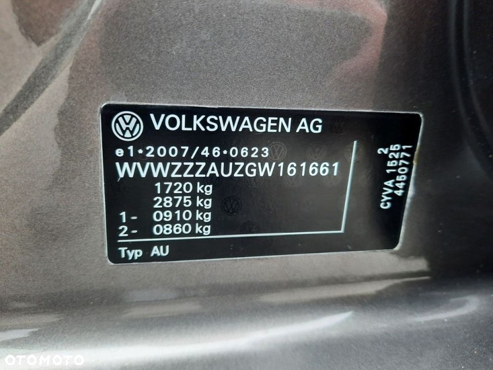 Volkswagen Golf - 36