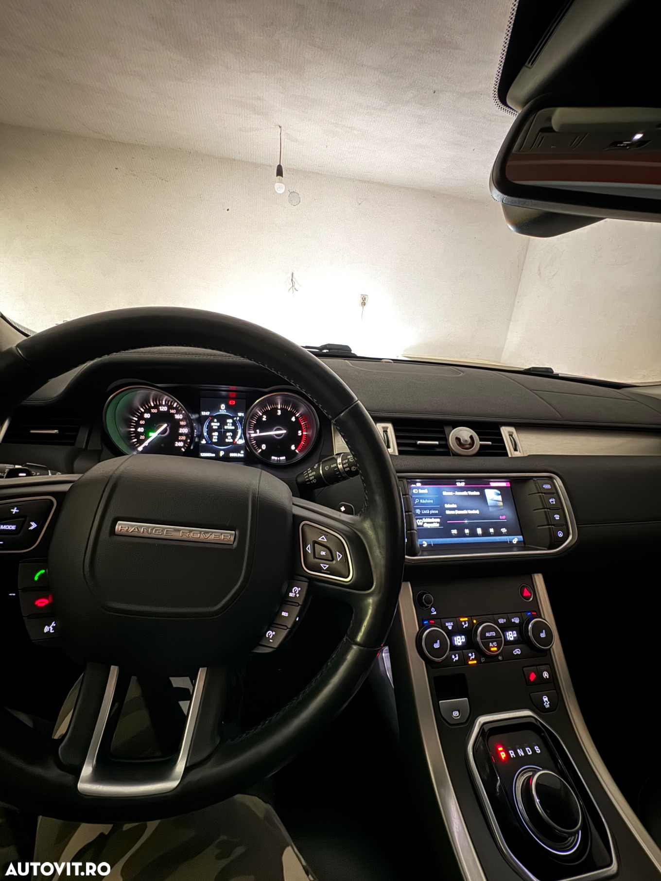 Land Rover Range Rover Evoque - 27