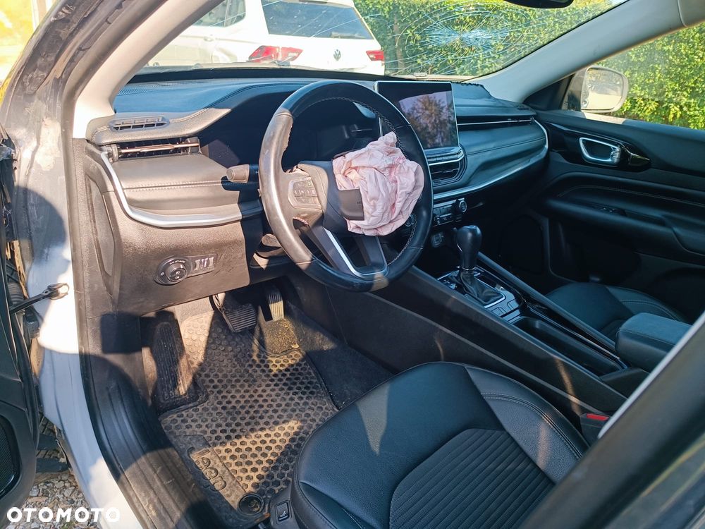 Jeep Compass - 10
