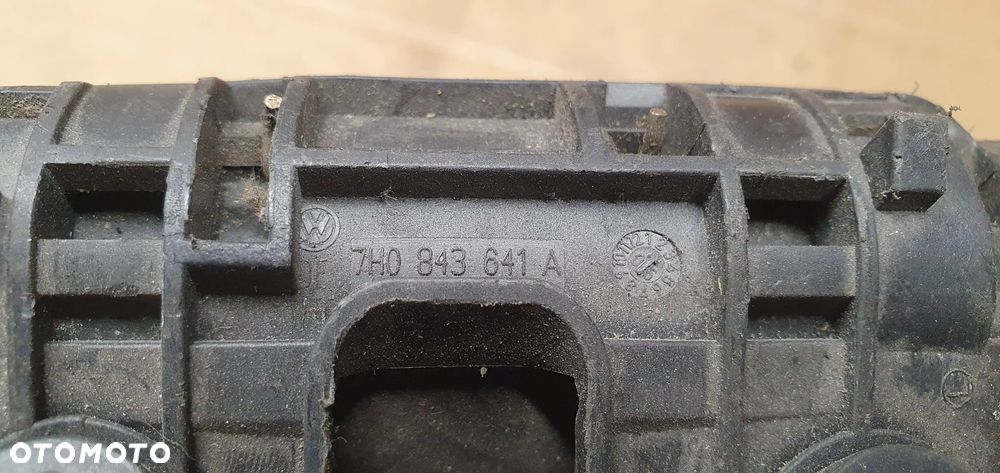 Klamka raczka drzwi lewy tył VW Caddy III 7H0843641A - 5
