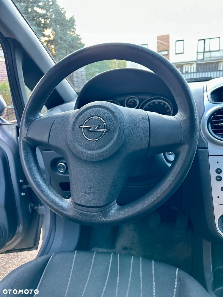 Opel Corsa 1.4 16V 111 - 24