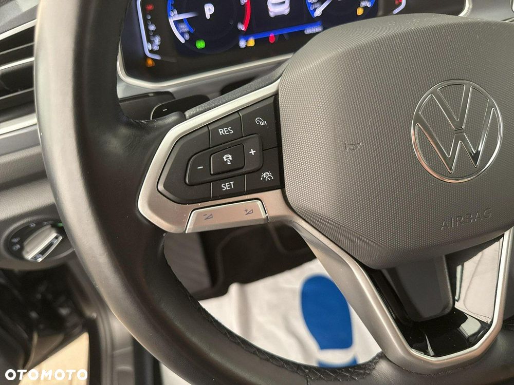 Volkswagen T-Roc - 27