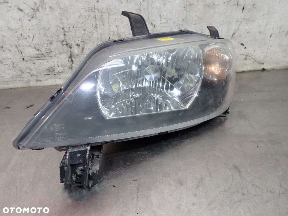 LAMPA LEWA PRZEDNIA MAZDA 2 1.4 - 1