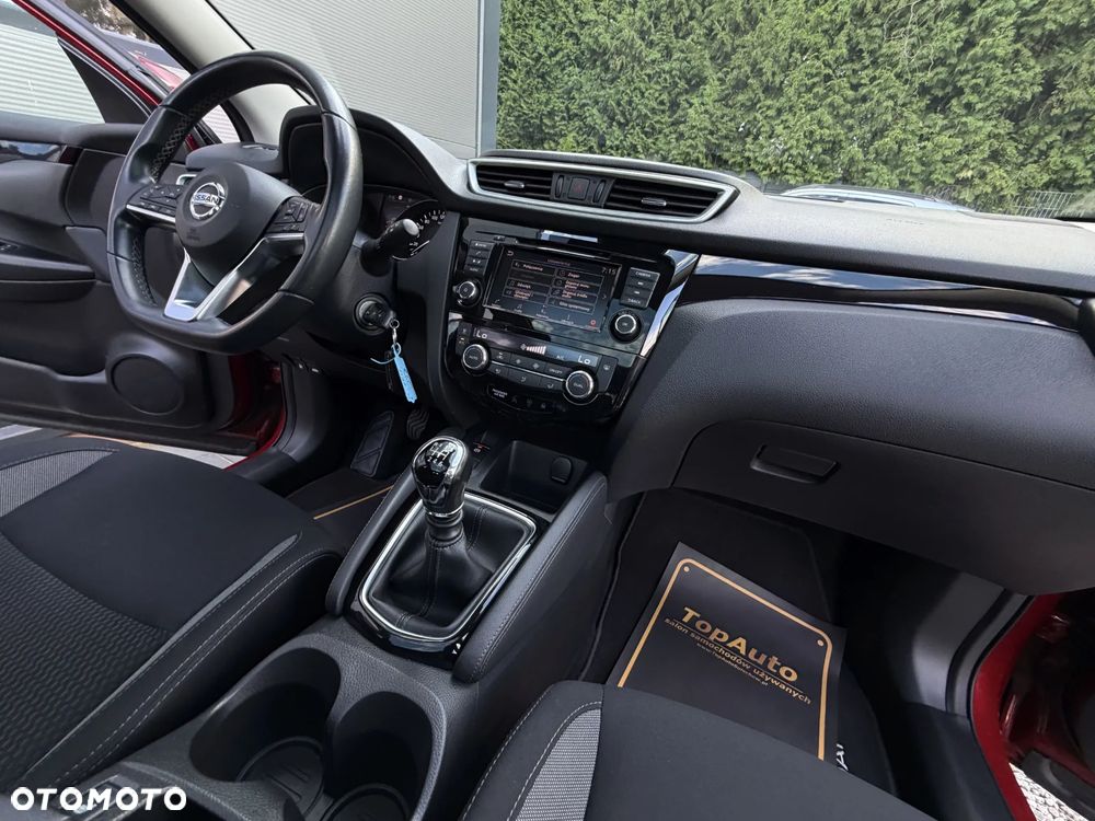 Nissan Qashqai 1.3 DIG-T N-Connecta - 16