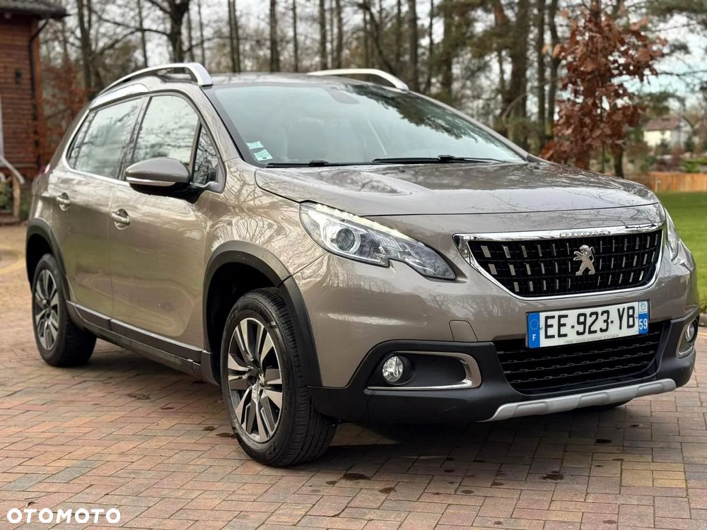 Peugeot 2008 1.2 Pure Tech Style S&S - 2