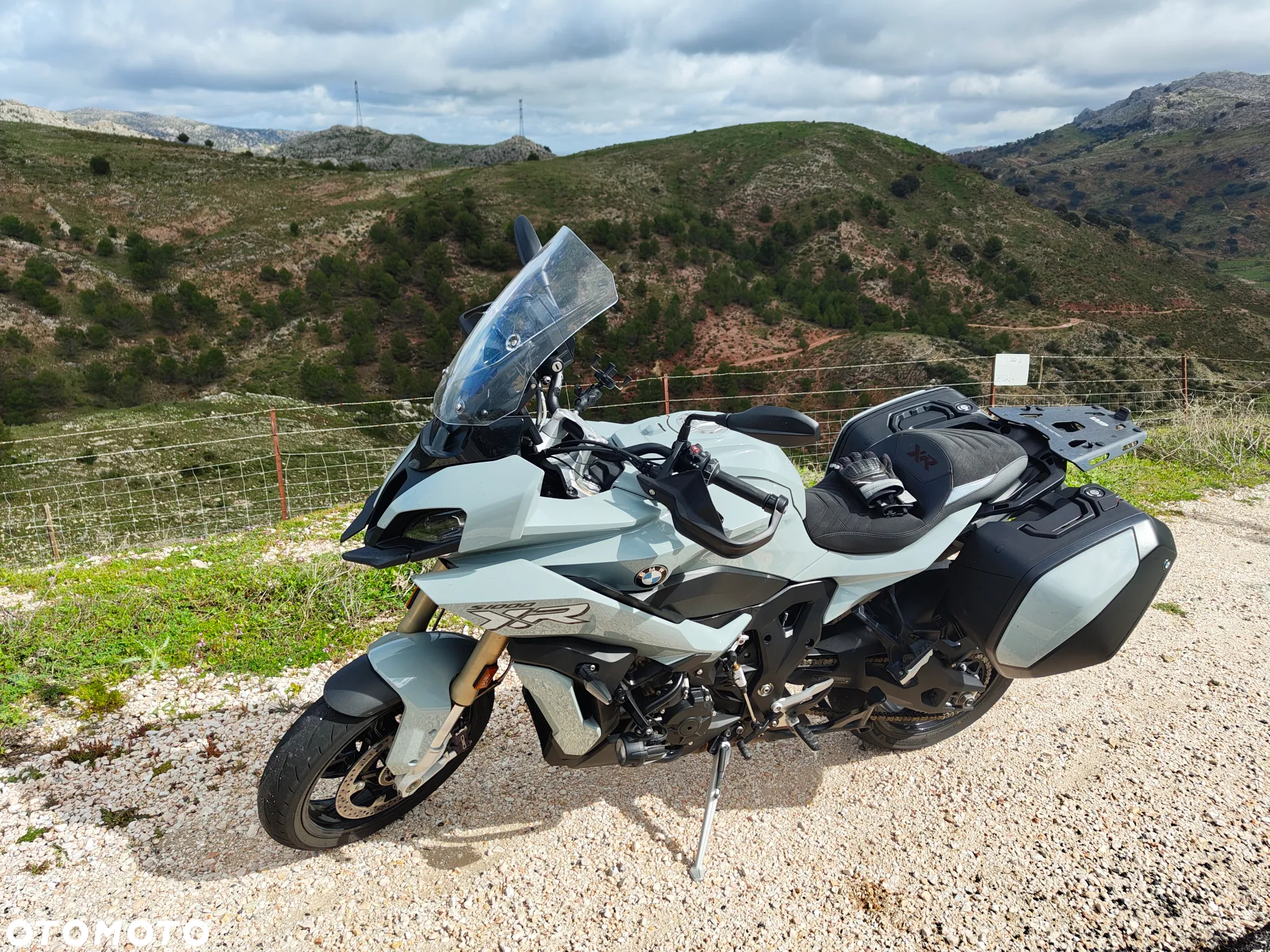 BMW XR - 18