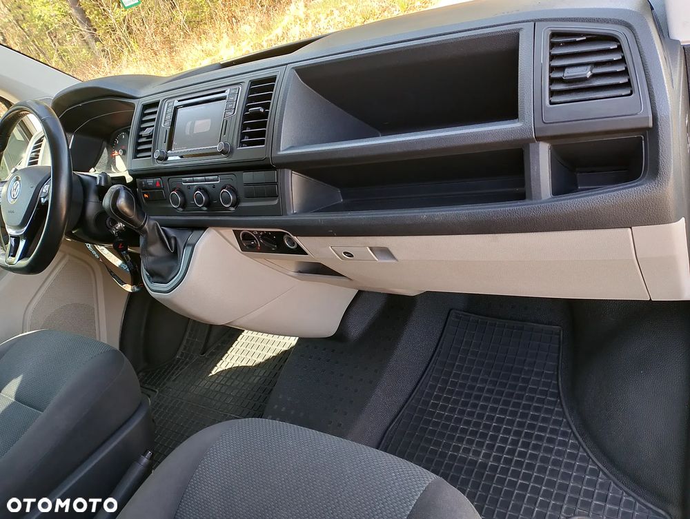 Volkswagen Transporter L2H1 DSG - 11