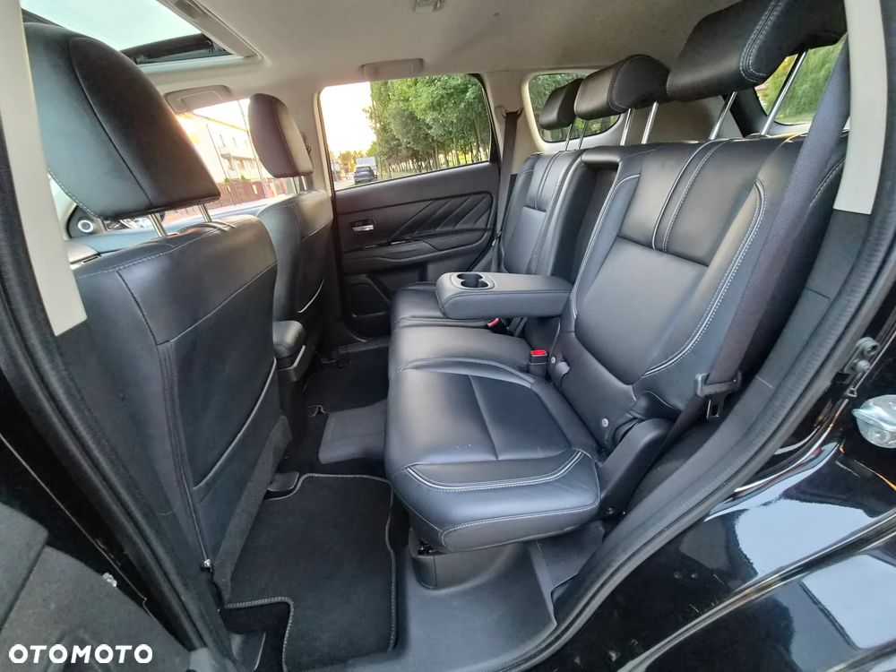 Mitsubishi Outlander - 34