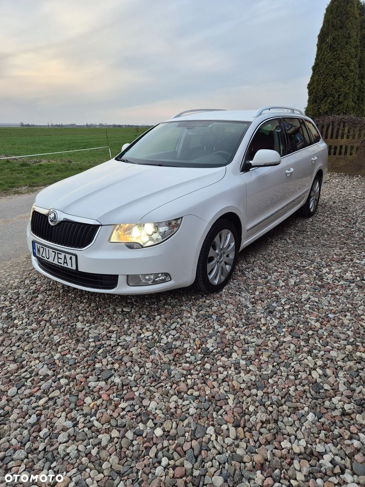 Skoda Superb 2.0 TDI Elegance DSG - 3
