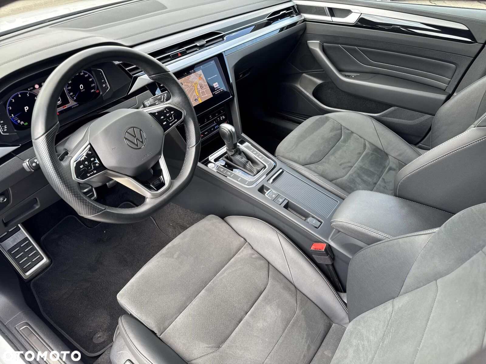 Volkswagen Arteon 2.0 TSI R-Line DSG - 10