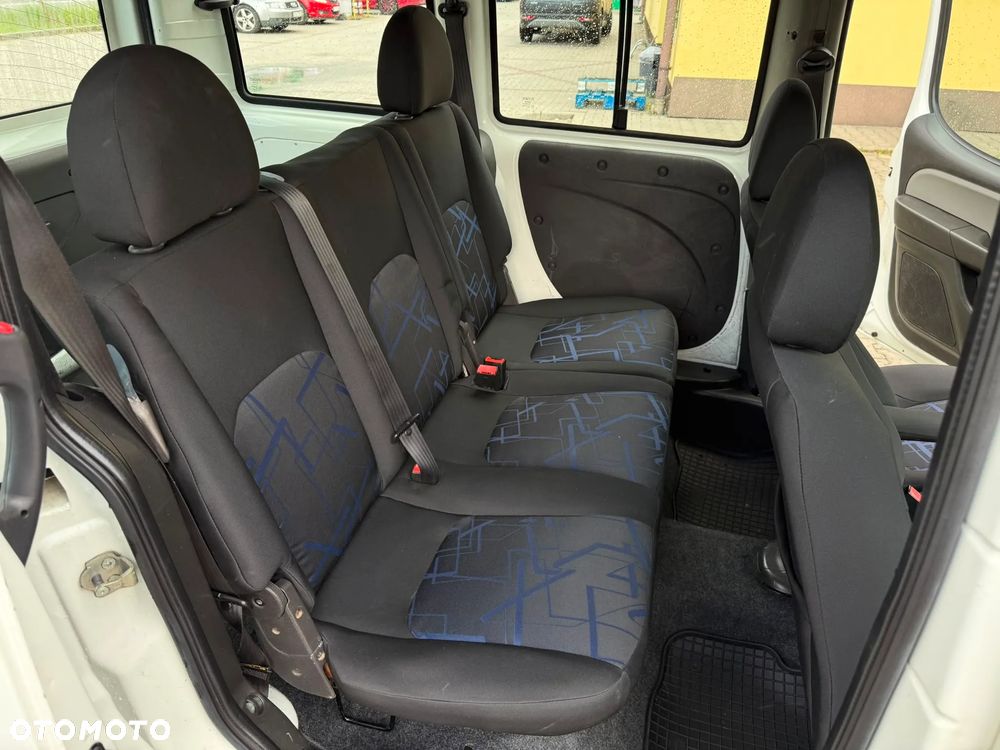 Fiat Doblo - 17