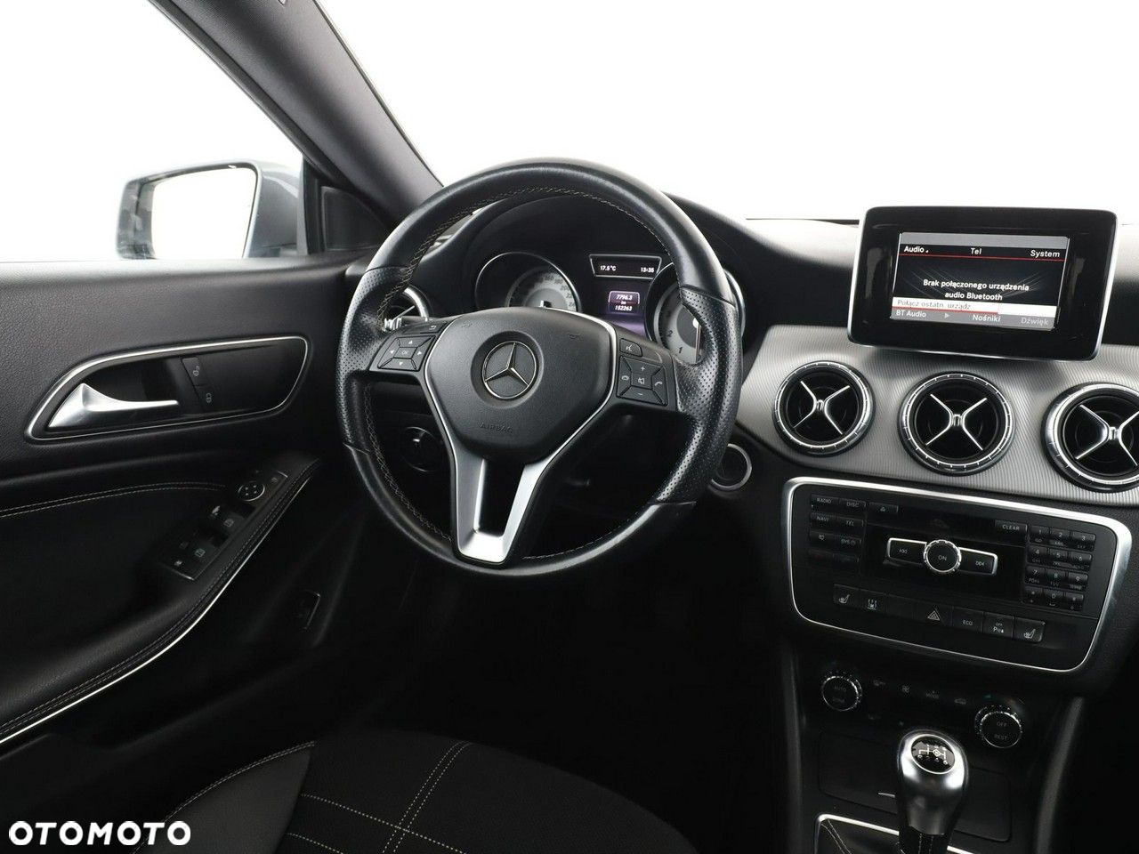 Mercedes-Benz CLA 180 Urban - 16