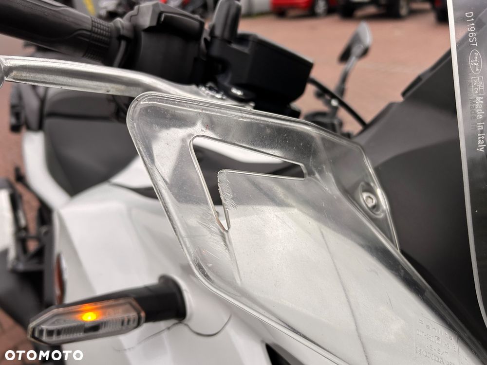Honda NT - 6