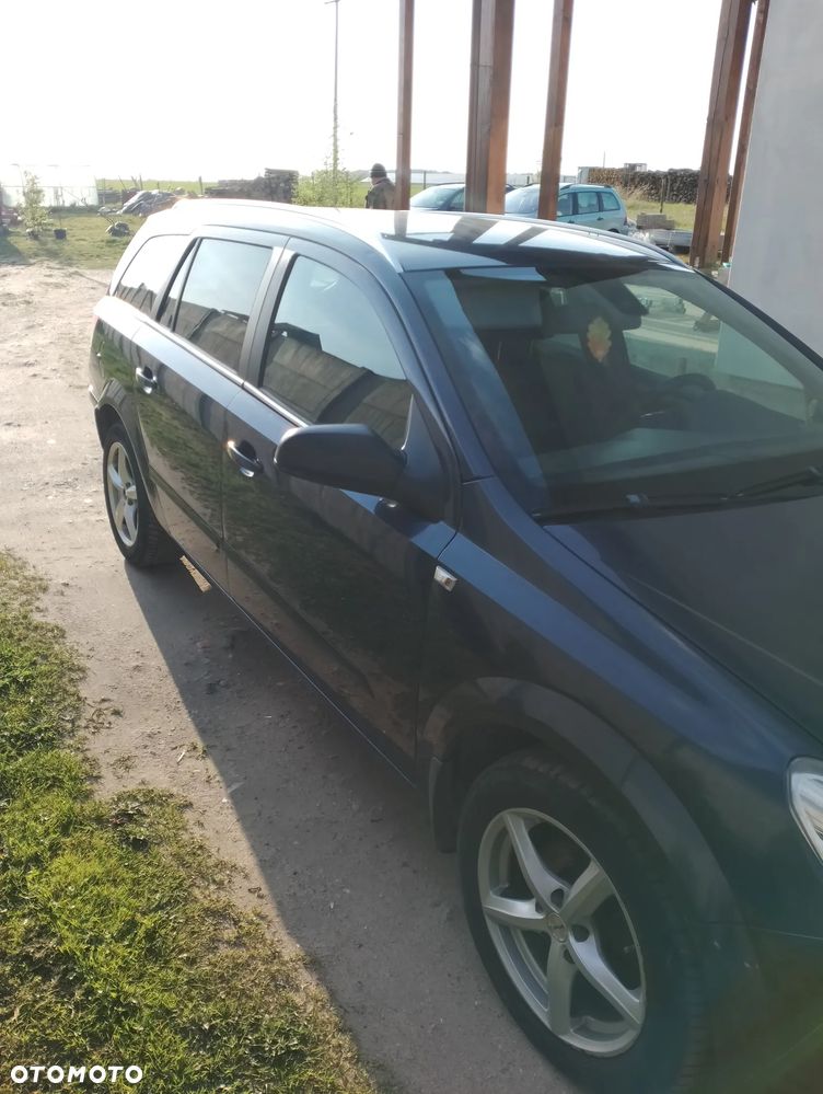 Opel Astra 1.7 CDTI 111 - 11