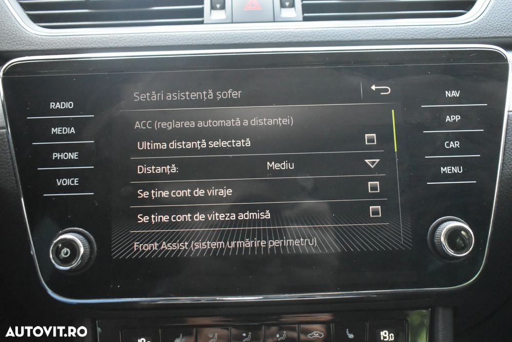 Skoda Superb 2.0 TSI DSG Ambition - 22