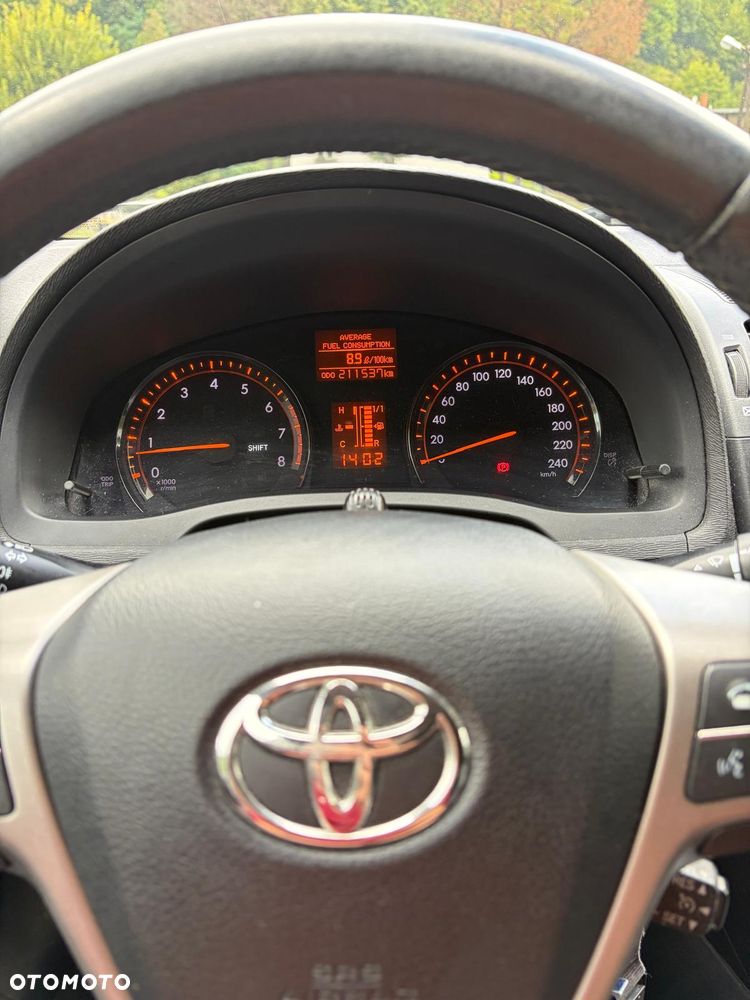 Toyota Avensis 2.0 Prestige NAVI - 11
