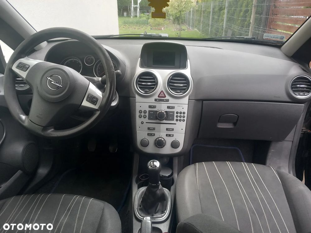 Opel Corsa 1.2 16V Cosmo - 7