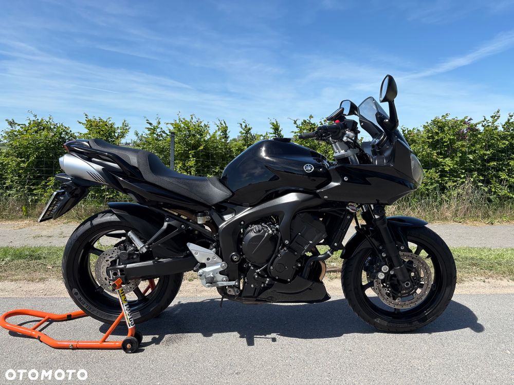 Yamaha FZ6 - 15