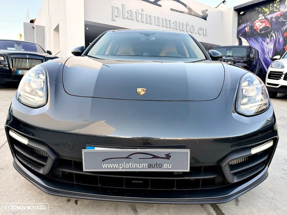 Porsche Panamera 4 E-Hybrid Platinum Edition - 9