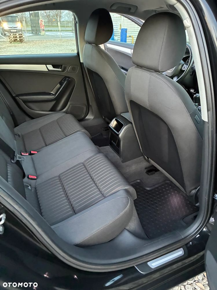 Audi A4 Limousine - 12