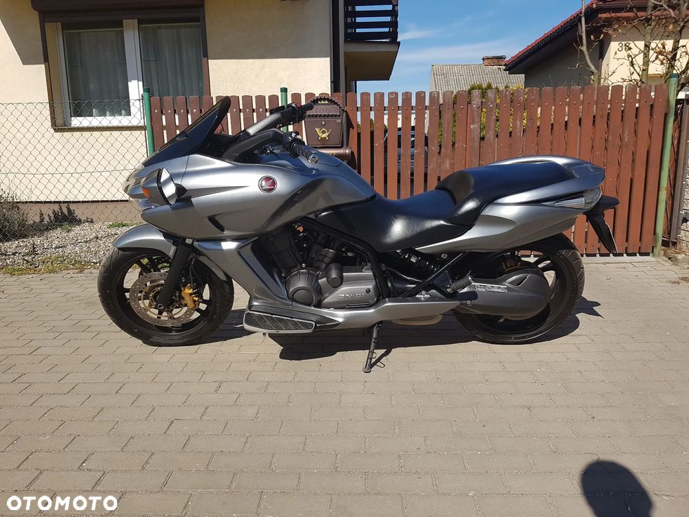 Honda DN-01 - 7