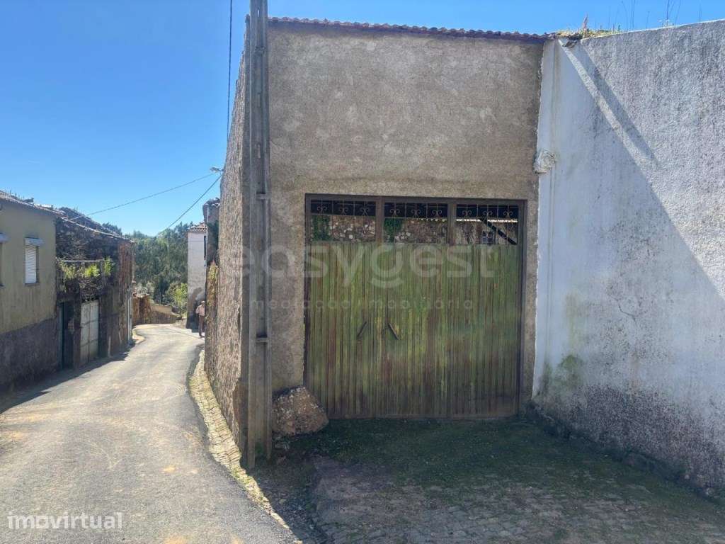 Moradia para recuperar na aldeia de Carapinha - Concelho de Tábua - Grande imagem: 3/15