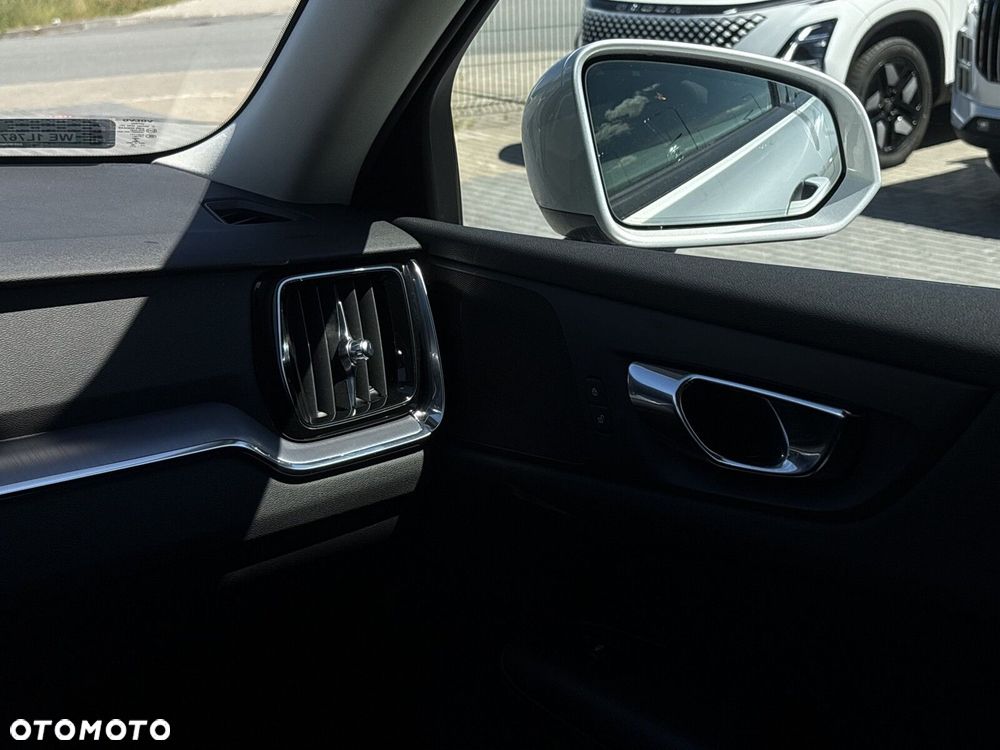 Volvo V60 D3 Momentum Pro - 13