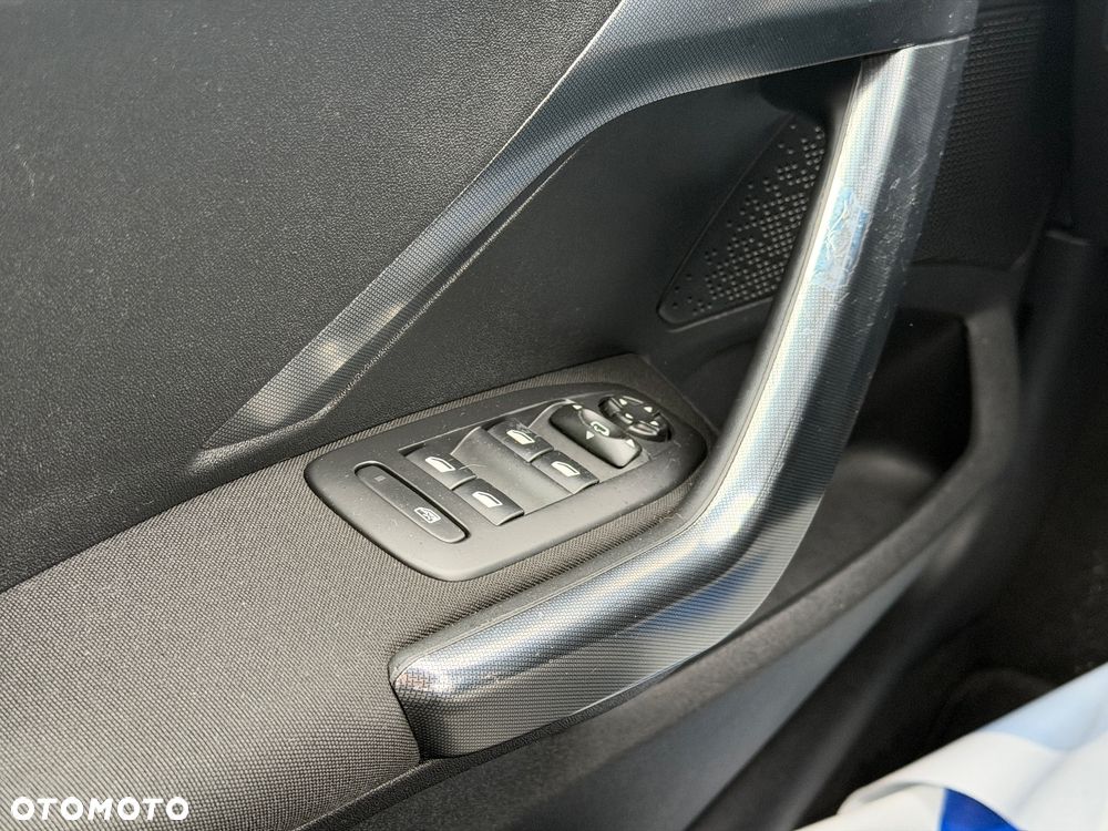 Peugeot 2008 BlueHDi FAP 120 STOP & START Allure - 28