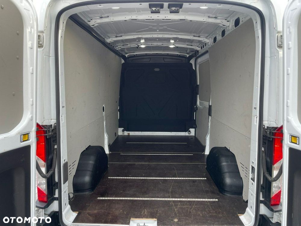 Ford Transit - 8