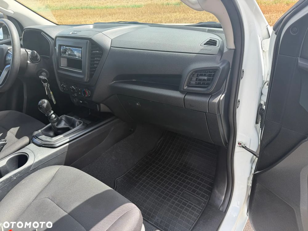 Isuzu D-Max - 12
