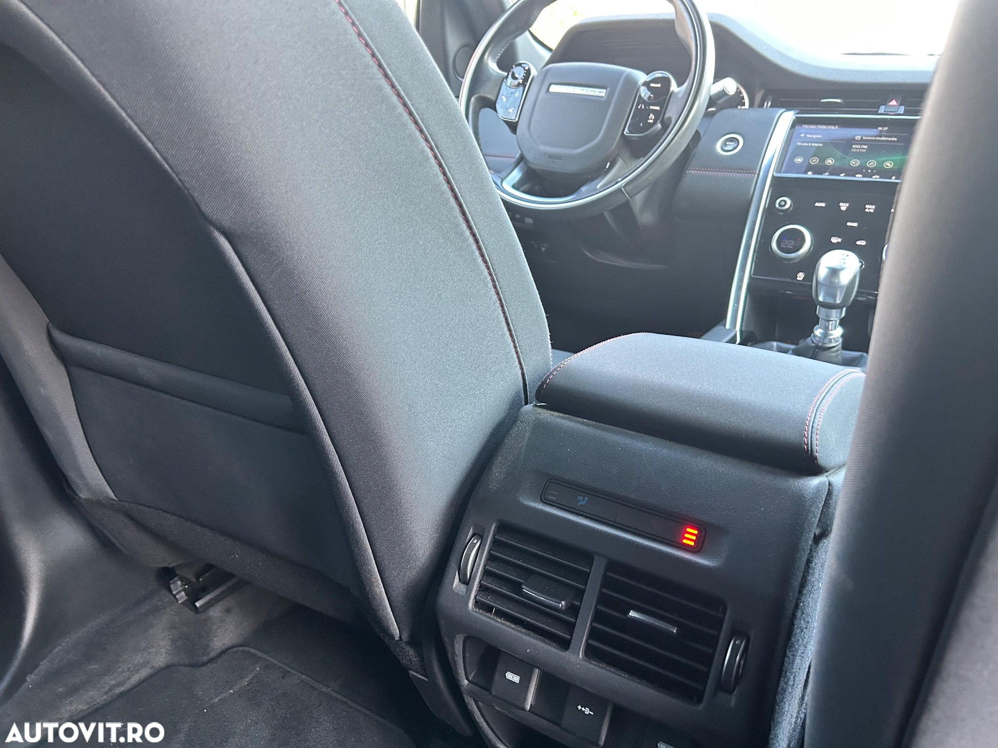 Land Rover Discovery Sport 2.0 l TD4 SE - 17