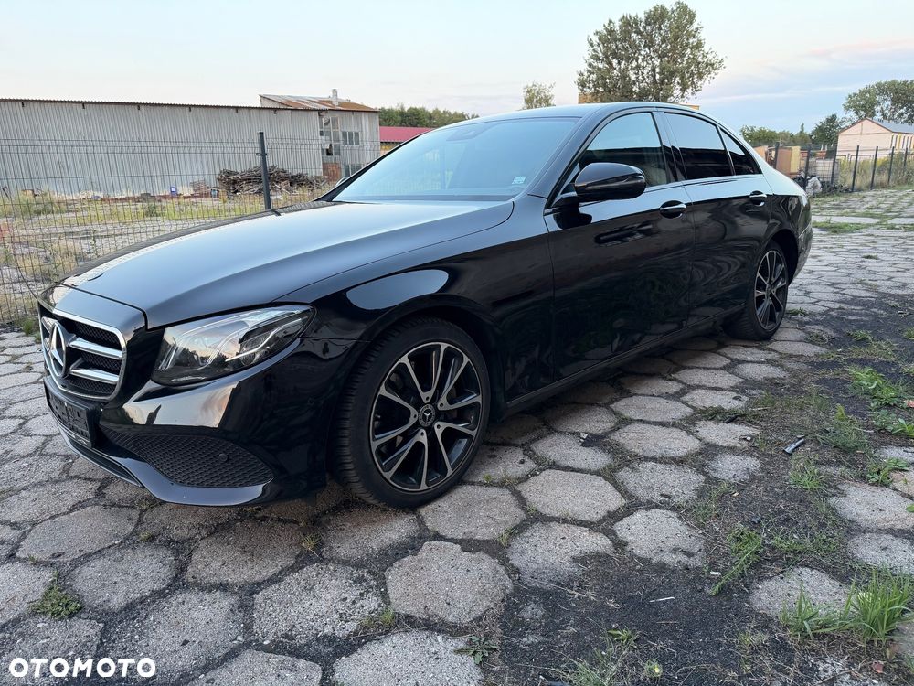 Mercedes-Benz Klasa E 220 d 9G-TRONIC Exclusive - 5