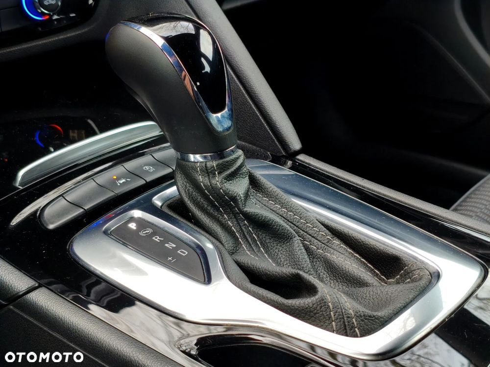 Opel Insignia 2.0 Automatik Business Edition - 14