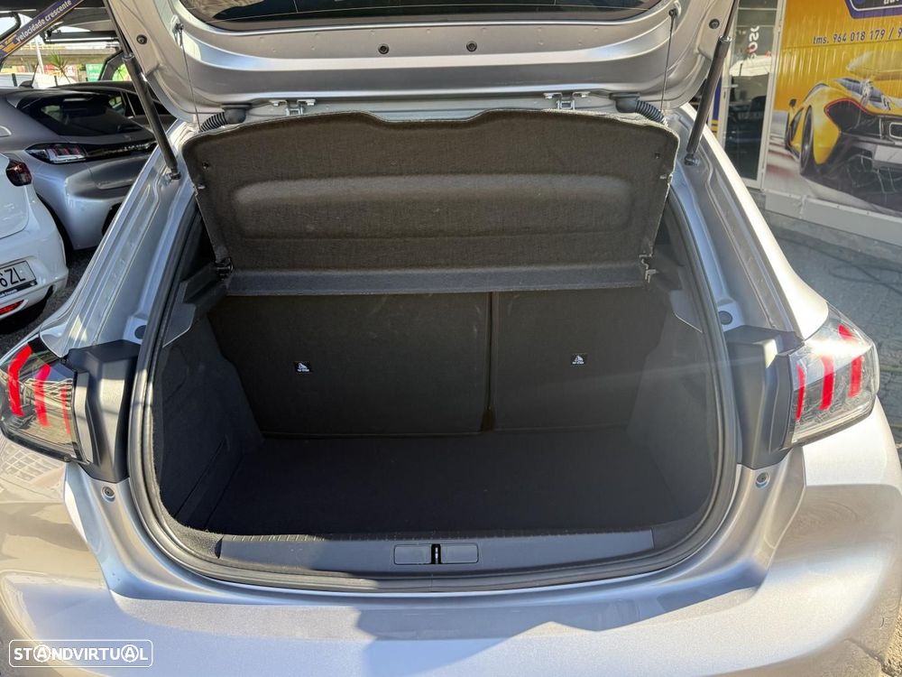 Peugeot e-208 50 kWh Allure - 42