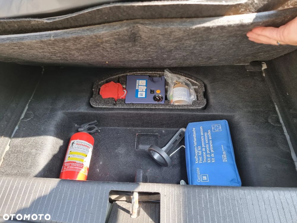 Opel Astra - 32