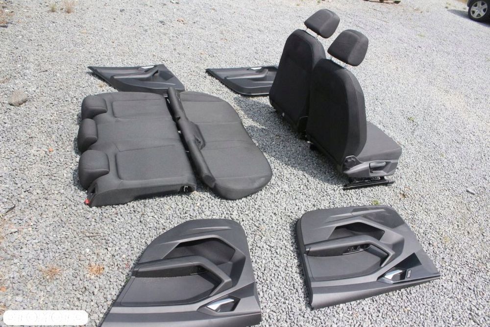 FOTELE KOMPLET AUDI A1 82A ZWYKŁE - 3