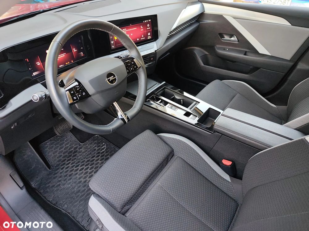 Opel Astra 1.2 T Elegance S&S - 9